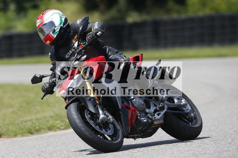 /27 12.06.2025 Ducati Schweiz Trackday Warmup  ADR/gruen-vert/ohne